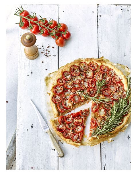 Provencal Pie With Tomarito Tomatoes Stoffels Tomaten