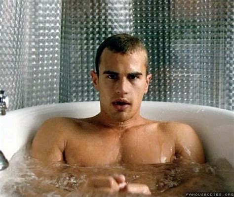 Pin By Ana On Theo James Theo James Shirtless