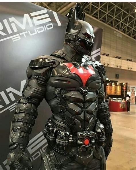 Pin By Toan Nguyen On Characters Batman Batman Cosplay Batman Armor