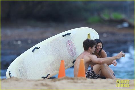 Victoria Justice Pierson Fode Look So In Love On Vacation Photo