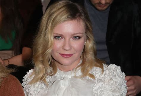 Kirsten Dunst Just Showed Off Her Engagement Ring And It Is