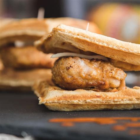 1 cup kodiak cakes buttermilk power cakes flapjack and waffle mix · 2 tablespoons swerve or zero calorie sweetener of choice · 2 tablespoons melted butter · 2 . Kodiak Cakes on Instagram: "Chicken and Waffle Sliders ...