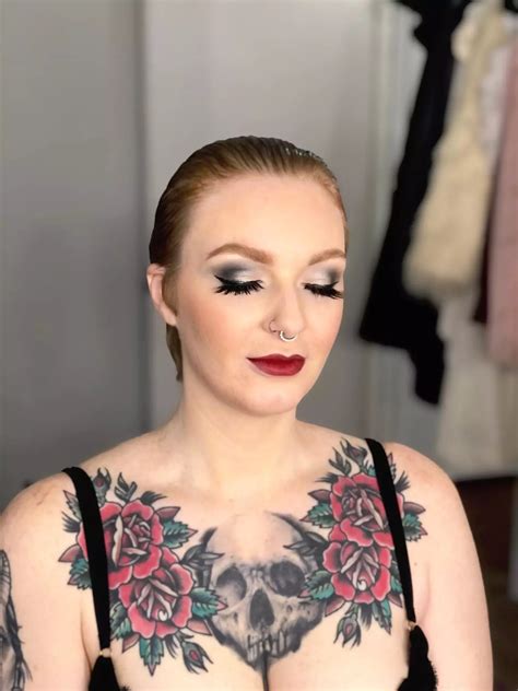 2023 Makeup Trends for Retro Future Vibes | Shop LC