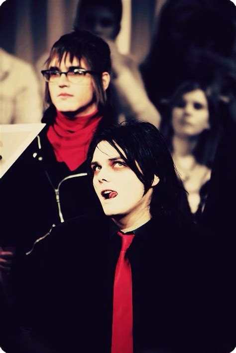 Gee And Mikes Gerard Way Emo Bands Music Bands My Chemical Romance