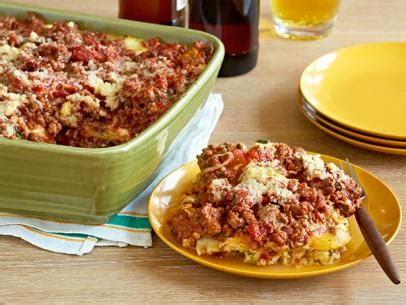 In a large skillet, heat the oil over medium heat. Lots O'Meat Lasagna Recipe | Paula Deen | Food Network