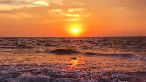 Download Wallpaper 1920x1080 Sea Sunset Surf Foam Ocean Horizon Full Hd Hdtv Fhd 1080p