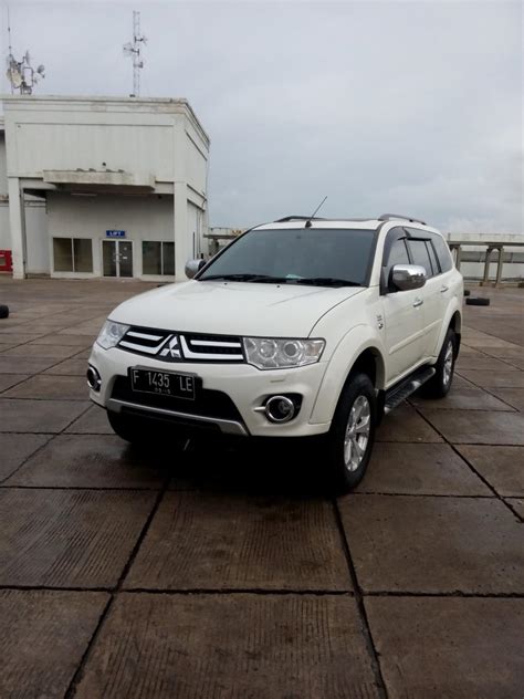 Mitsubishi pajero sport dakar ultimate 2019 ,white colour ,exterior and interior. Mitsubitshi pajero sport dakar matic 2014 putih low km ...