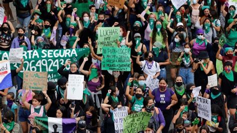 Dos históricas sentencias en México abren nuevas vías para despenalizar el aborto en América
