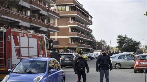 Carabiniere Uccide Le Figlie E Poi Si Suicida Foto Ansa