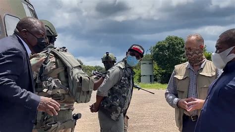 South African Sf Operator With A R1 Fn Fal Providing Close Protection