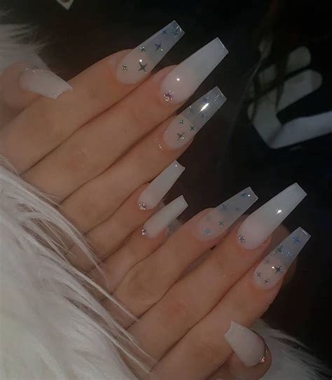 30 Cute White Color Nails For Girls In 2020 Summer Glamour Nails