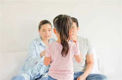 Awas Orangtua Yang Otoriter Sebabkan Anak Jadi Pembohong