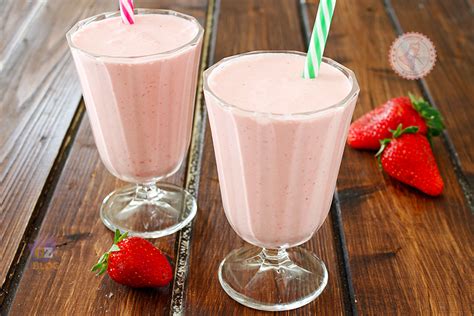 Con questo caldo non ti può venire voglia di gelato e a maggio dev'essere per forza fatto con le fragole. FRAPPE ALLA FRAGOLA con o senza gelato ricetta velocissima