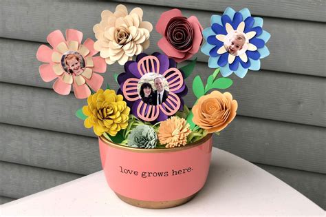 Handmade cards with a beautiful custom box to hold them makes mothers day crafts for kids. Pin on Mother's Day - Cricut DIY Holidays