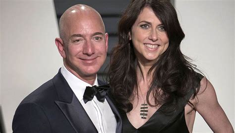 Jeff bezos ретвитнул(а) the wall street journal. Amazon-Gründer Jeff Bezos verkauft Aktien im Wert von fast ...