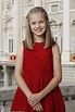 Princess Leonor of Spain poses for first solo portrait | Daily Mail Online
