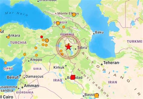 Forte Terremoto Al Confine Turchia Iran Gravi Danni A Khoy Si Temono
