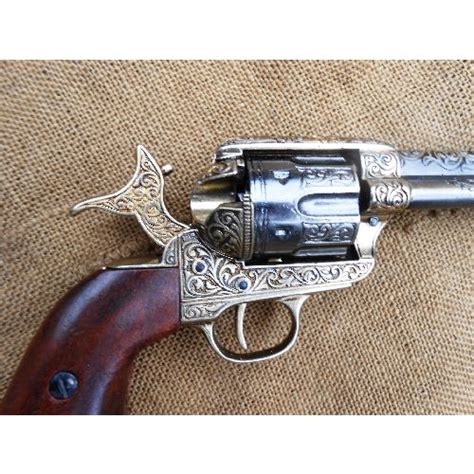 Colt Peacemaker Metal Sixgun Engraved Action Relics Replica Weapons