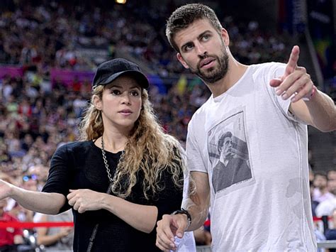 Gerard Pique and Shakira 'being blackmailed over sex tape' | The
