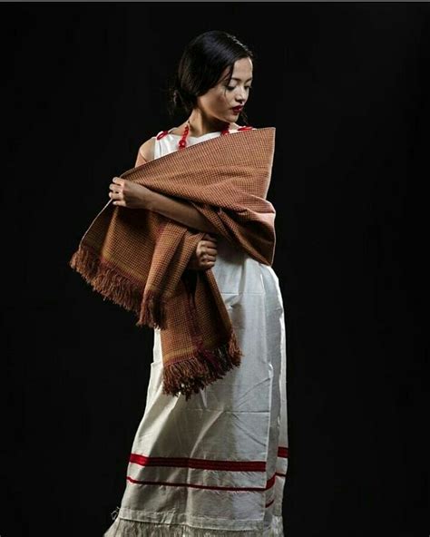 Miss India Meghalaya 2018 Marykhyriem In Her Kashi Traditional Attire Northeastyle Stayfas