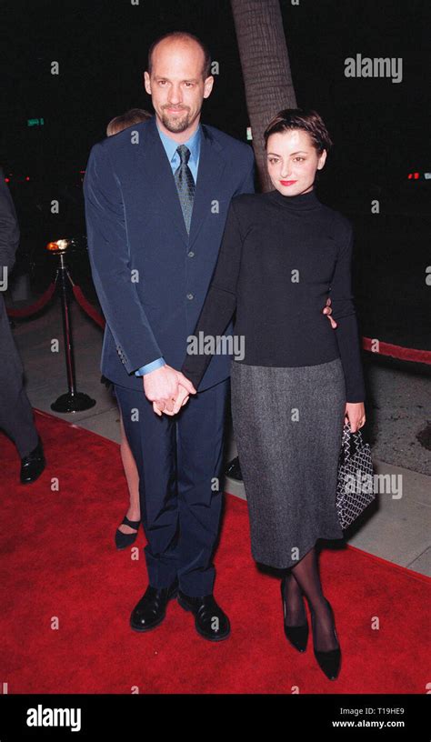 Los Angeles Ca 11 De Diciembre De 1998 Er Star Anthony Edwards