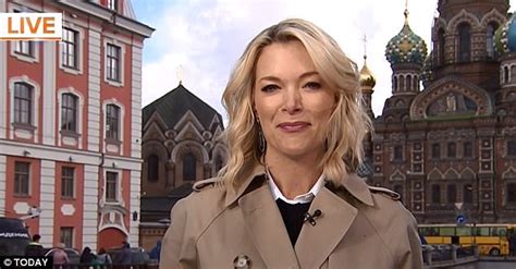 Megyn Kelly Dons Velvet Dress For Vladimir Putin Interview Daily Mail