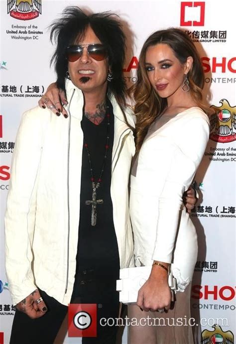 Nikki Sixx And His Beautiful Wife Courtney😍 Sixx Am Tommy Lee Nikki Sixx Beautiful Wife