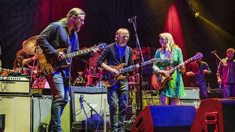 Watch Tedeschi Trucks Band Rip Through Derek And The Dominos Tell The Truth Louder