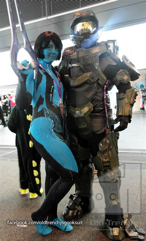 Master Chief Finds Cortana At Avcon 2014 By Old Trenchy On Deviantart