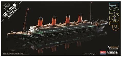 Academy Rms Titanic Premium Edition With Led 1700 Htc Modelismo