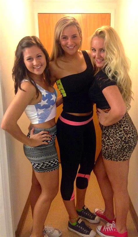 3 College Beauties Sniz Porn