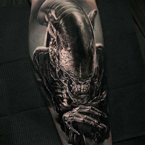 Xenomorph by roydante on deviantart. Pin by Kas Cas on Tattoos | Alien tattoo, Alien tattoo ...