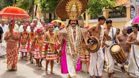 Onam festival is celebrated to honor king mahabali who visits kerala at the time of onam. The Onam look is much easy to ace with these simple tips