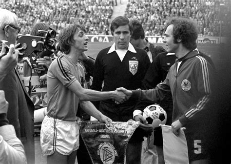 Beckenbauer And Cruyff World Cup Final 1974 Franz Beckenbauer