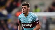 Aaron Cresswell signs new West Ham contract | Football News | Sky Sports
