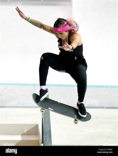 leticia bufoni during the women s final during day two of the street league skateboarding world