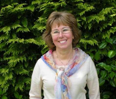 Carpinellos Writing Pages Meet Uk Middle Grade Author Rosie Morgan