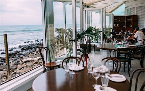 Waterfront Restaurant Gold Coast Best Restaurant Versace Gold Coast 2021