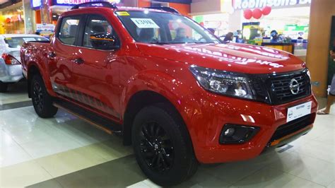 2019 Nissan Navara 25 El Calibre Black Edition Crew Cab 4x2 Mt