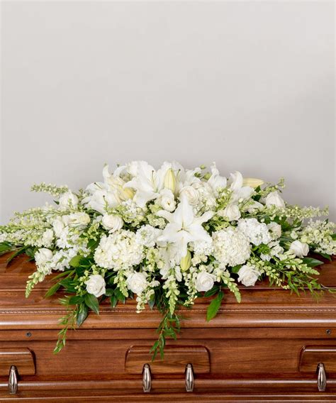 traditional elegance casket spray funeral flowers casket flowers funeral floral