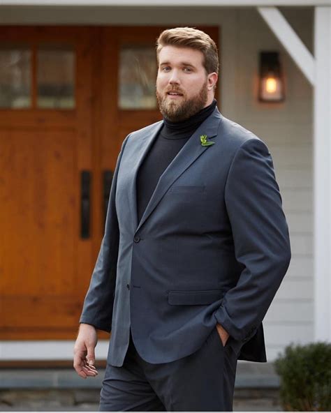 Zachmiko In Thegroomsmansuit Tag CurveDeets For Features