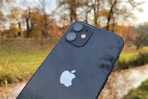 Apple Iphone 13 Mini Na První Fotce Hlavní Změna Se Dotkla Fotoaparátů