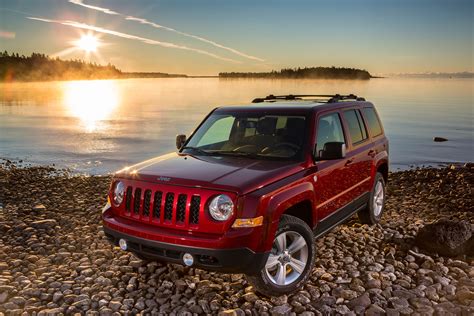 Jeep Renegade Cherokee Compass And Patriot Updated For 2016
