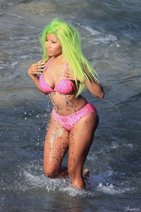 Nicki Minaj Starship Pink Bikini Pics Wiral Beauties