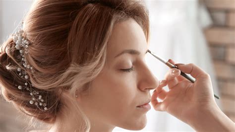 How Much Should You Expect To Spend On Your Wedding Makeup