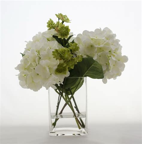 Faux Hydrangea Arrangement In Clear Glass Vase Home Design Ideas