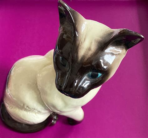 Beswick 1882 Ceramic Siamese Cat Figurine Cat T Pottery Etsy