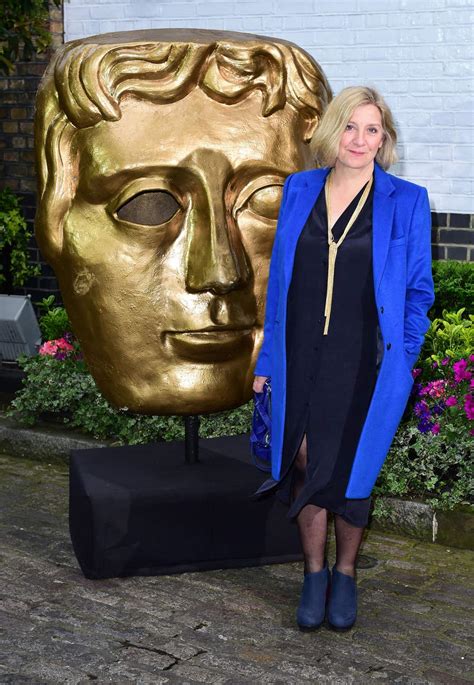 Victoria Wood Statue Unveiled In Bury Swindon Advertiser