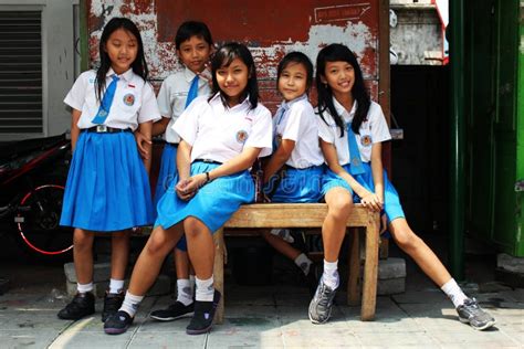 Young School Girls In Yogyjakarta Editorial Stock Image Image Of