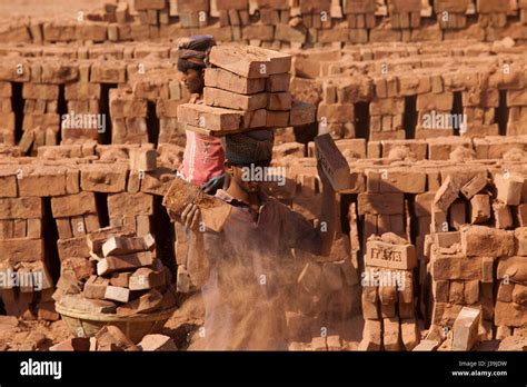 Hard Labour High Resolution Stock Photography And Images Alamy